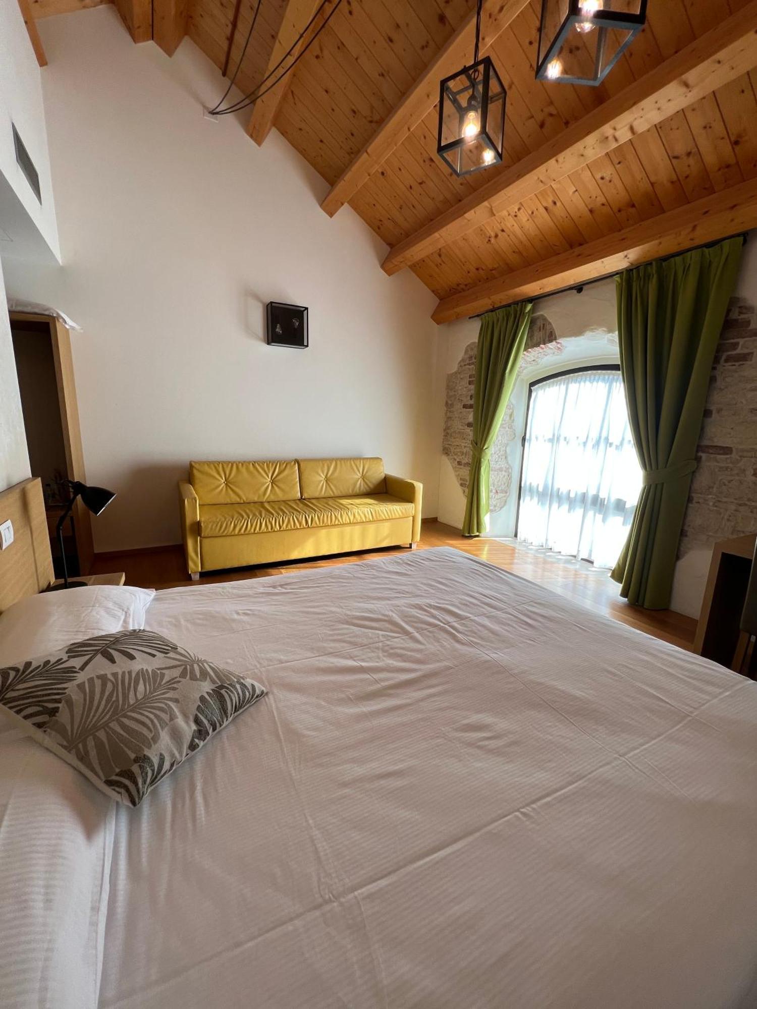 ולדוביאדנה Nuova Filanda Rooms And More מראה חיצוני תמונה